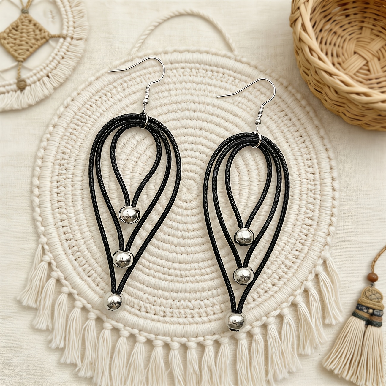1 Pair of Bohemian Vacation-style Hand-woven Wax Cord Pendant Earrings, Women's Fashionable Creative Versatile Casual Handmade Lightweight Earrings, Suitable for Daily Wear, Vacation Outings, Gift-giving, Trendy Handmade Ear Accessories