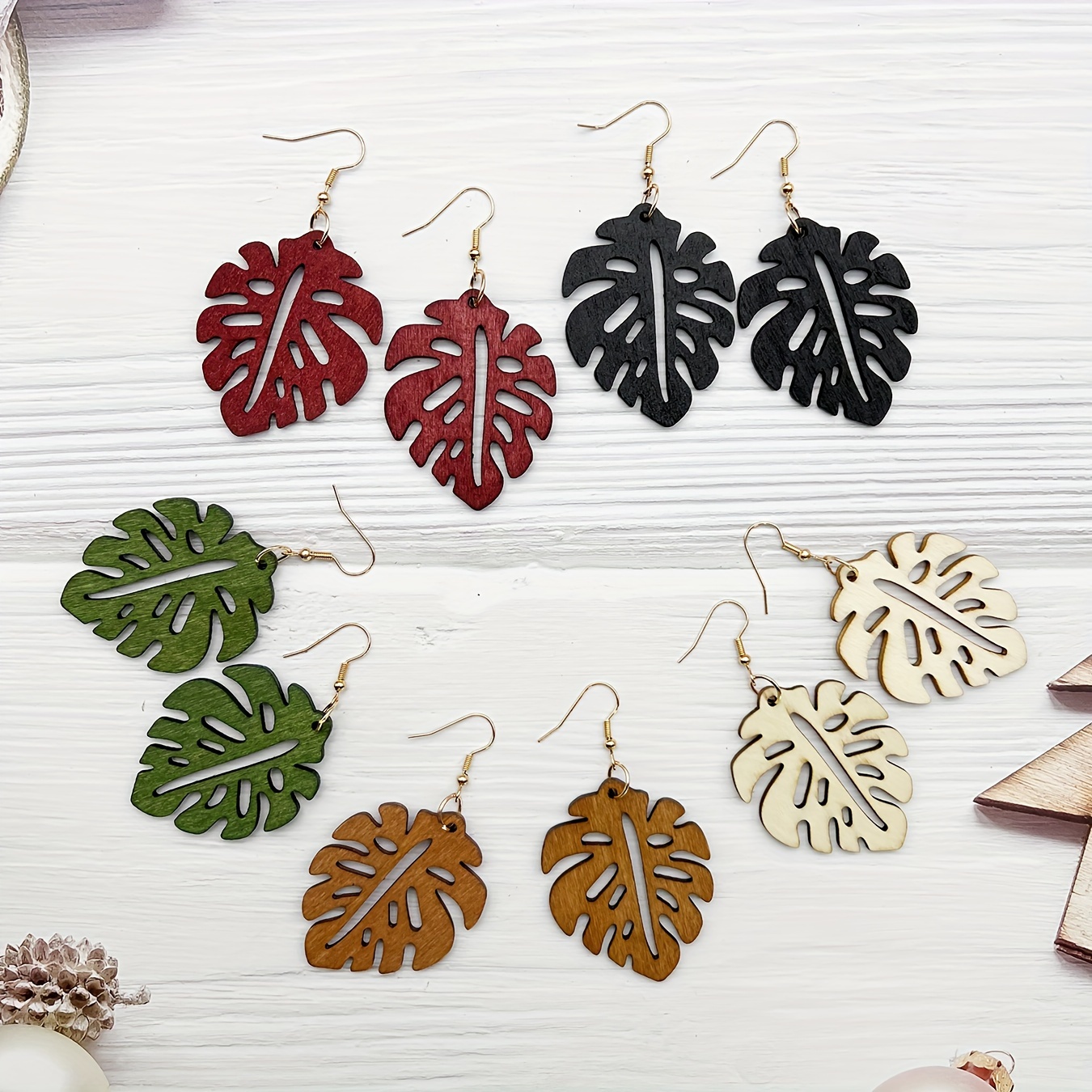 5-Pairs Wood Leaf Ear - Minimalist Wood Earrings Suitable for, Wood Grain Leaf Earrings for Daily Wear & Vacation, Wood Ear Accessories