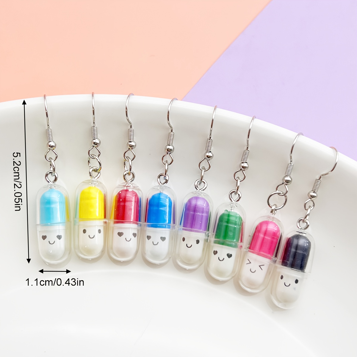 8-Pair/Set Multicolor Simulated Three-Dimensional Mini Pill Pendant Drop Earrings, Cute Cartoon Random Joyful Face Expression Creative Detachable Capsule Dangle Earrings, Suitable for Women's Daily Gifting, Sweet and Earrings